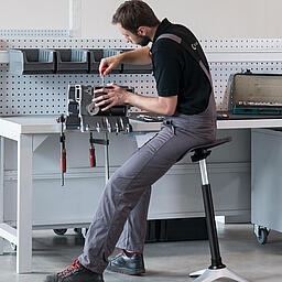 ONGOStand - the ergonomic stand aid